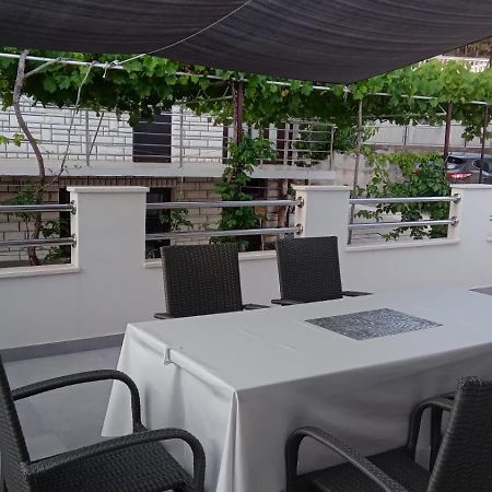 Apartment Biskupovic ดูกีรัท ภายนอก รูปภาพ